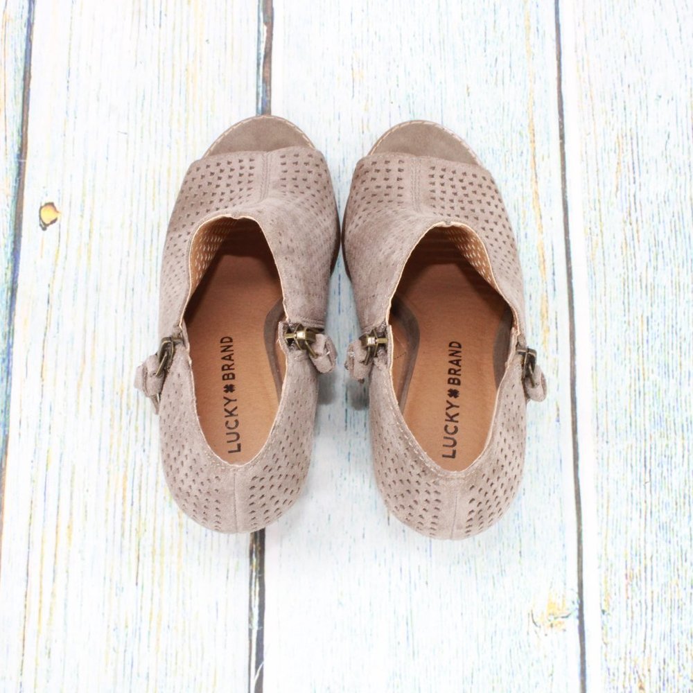 *Lucky Brand Brown Suede Side Zipper Perforated Wedge Heel Sandals Size 8 Inches - Picture 8 of 10